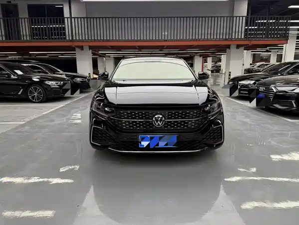 Volkswagen Passat 2024