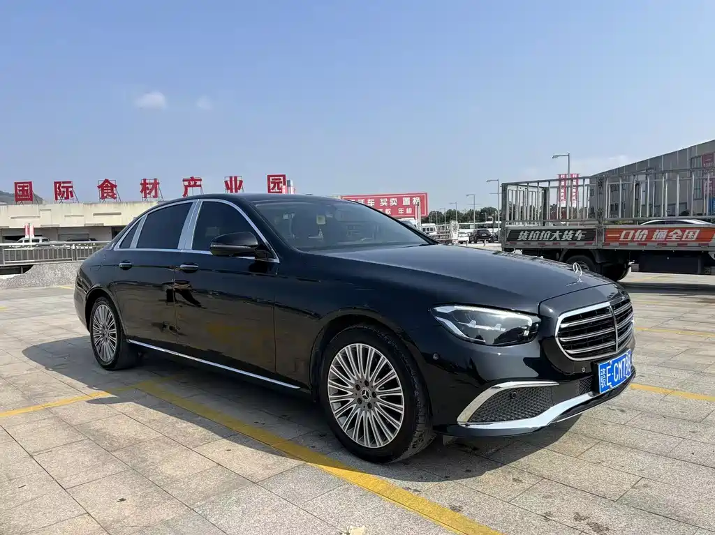Mercedes-Benz E-Class 2022 — фото 3