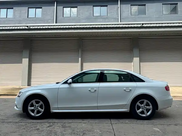 Audi A4L 2013