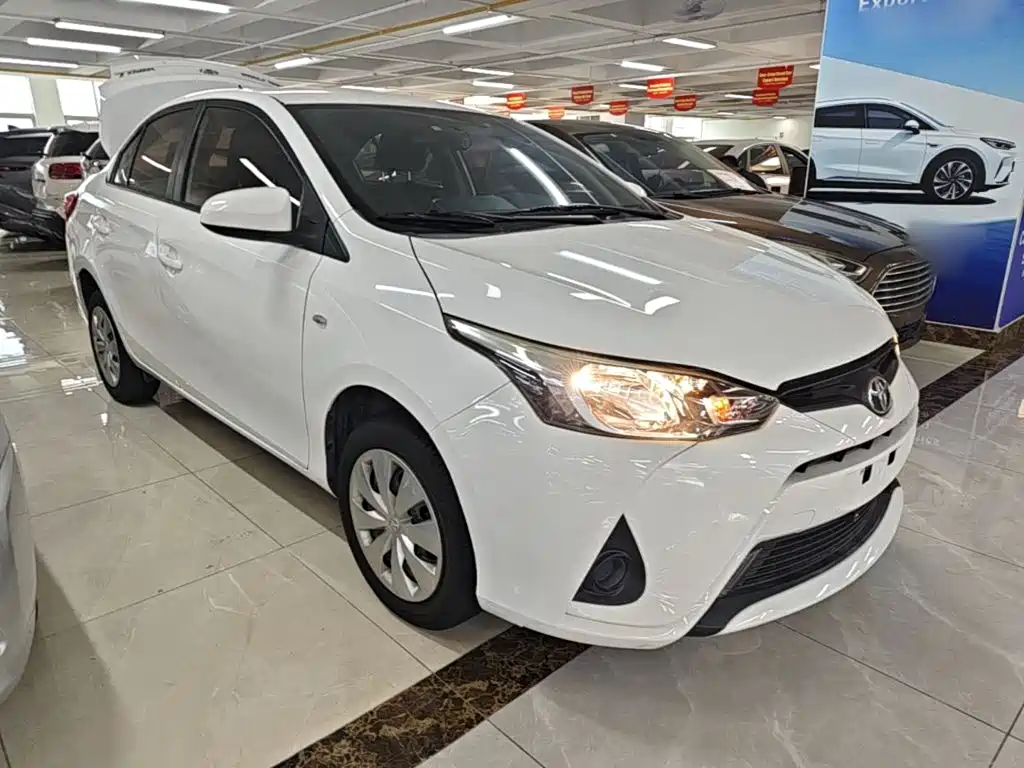 Toyota Yaris L 2019