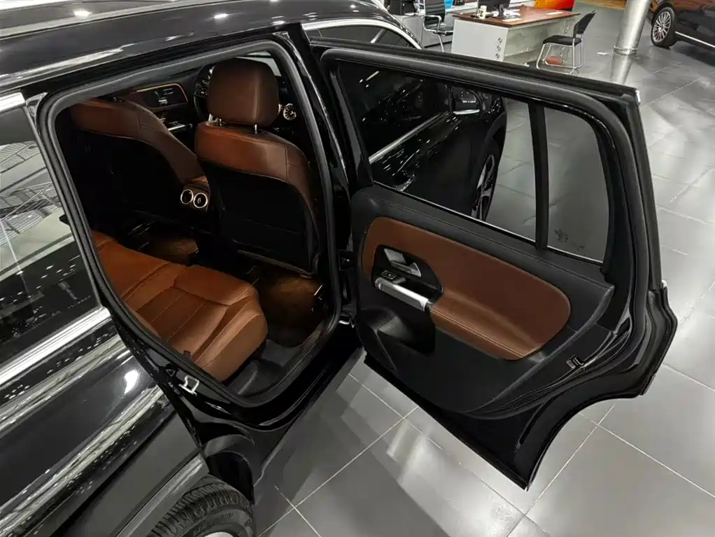Mercedes-Benz GLB 2022 — фото 18