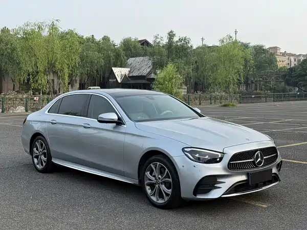 Mercedes-Benz E-Class 2022