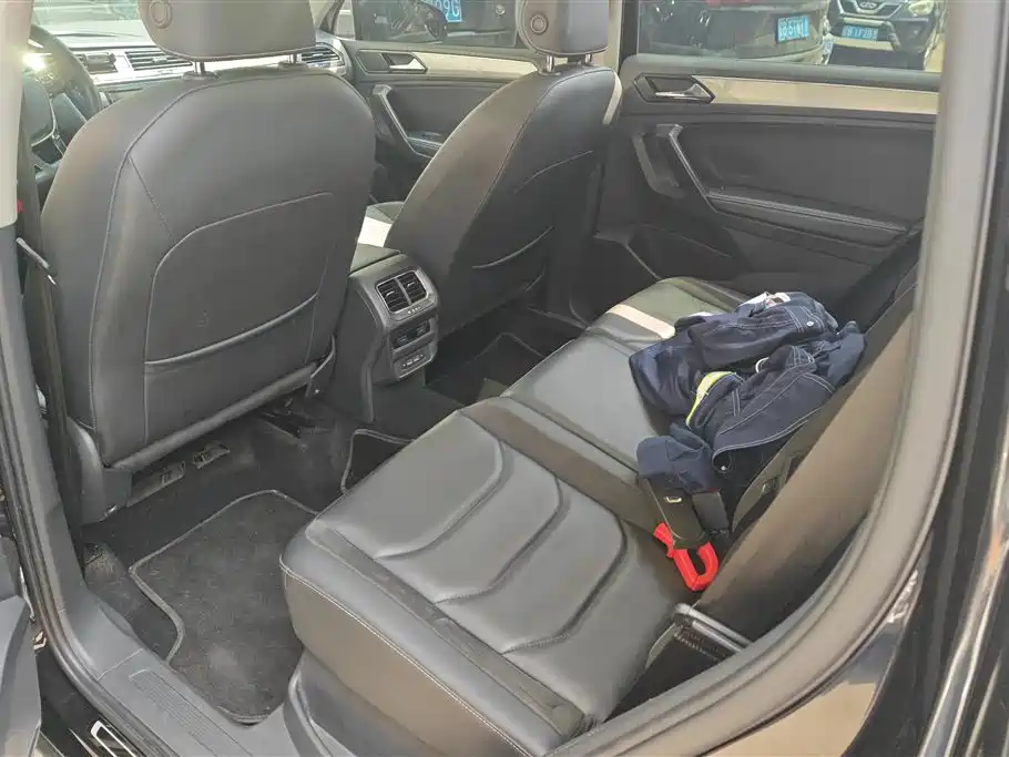 Volkswagen Tiguan L 2019 — фото 11