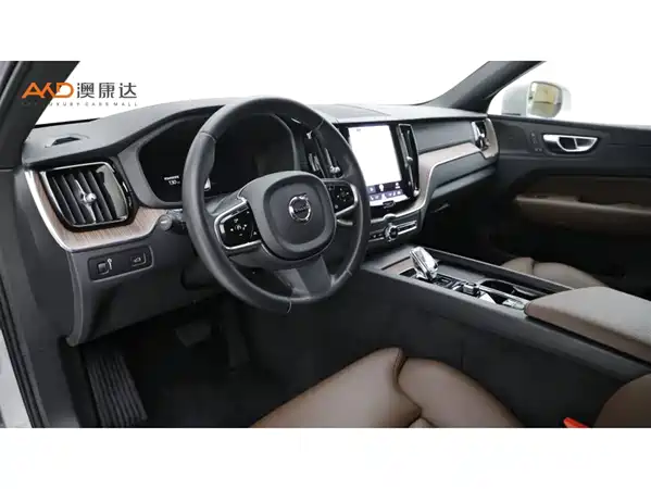 Volvo XC60 2022