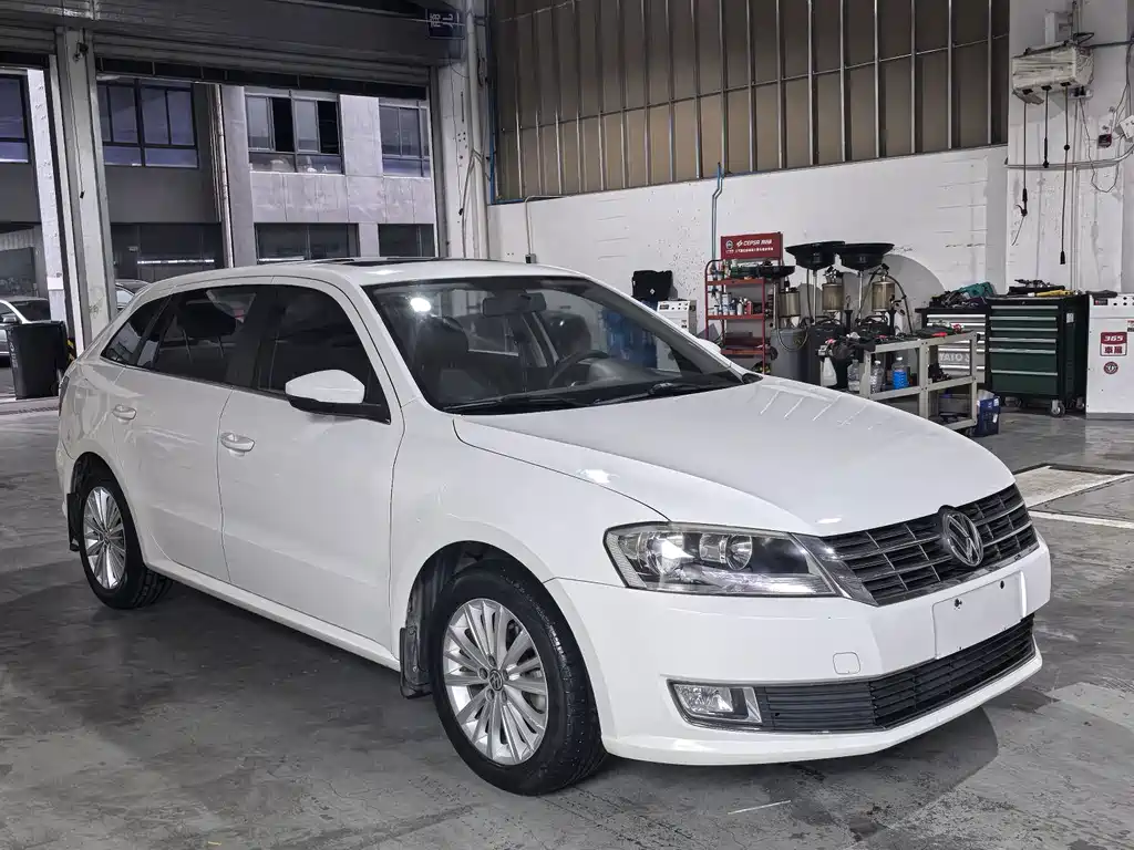 Volkswagen Gran Lavida 2014