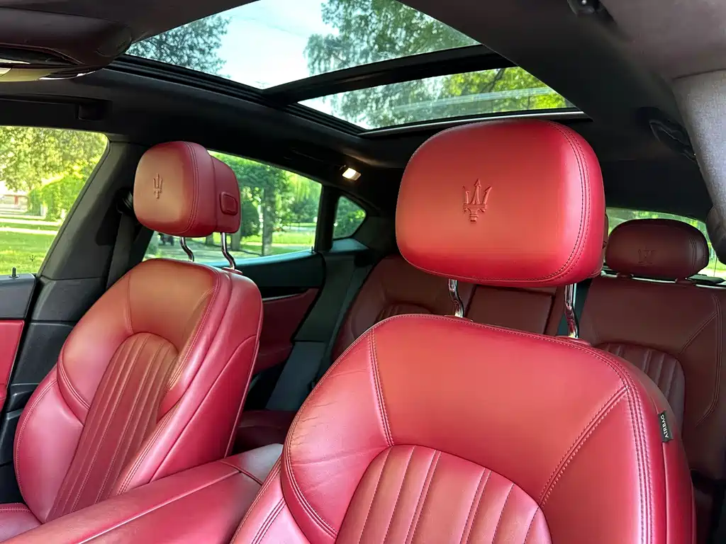 Maserati Levante 2017 — фото 17