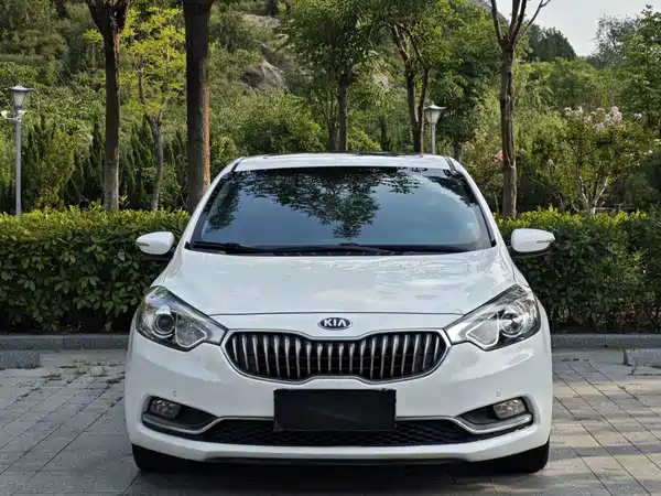 Kia K3 2015