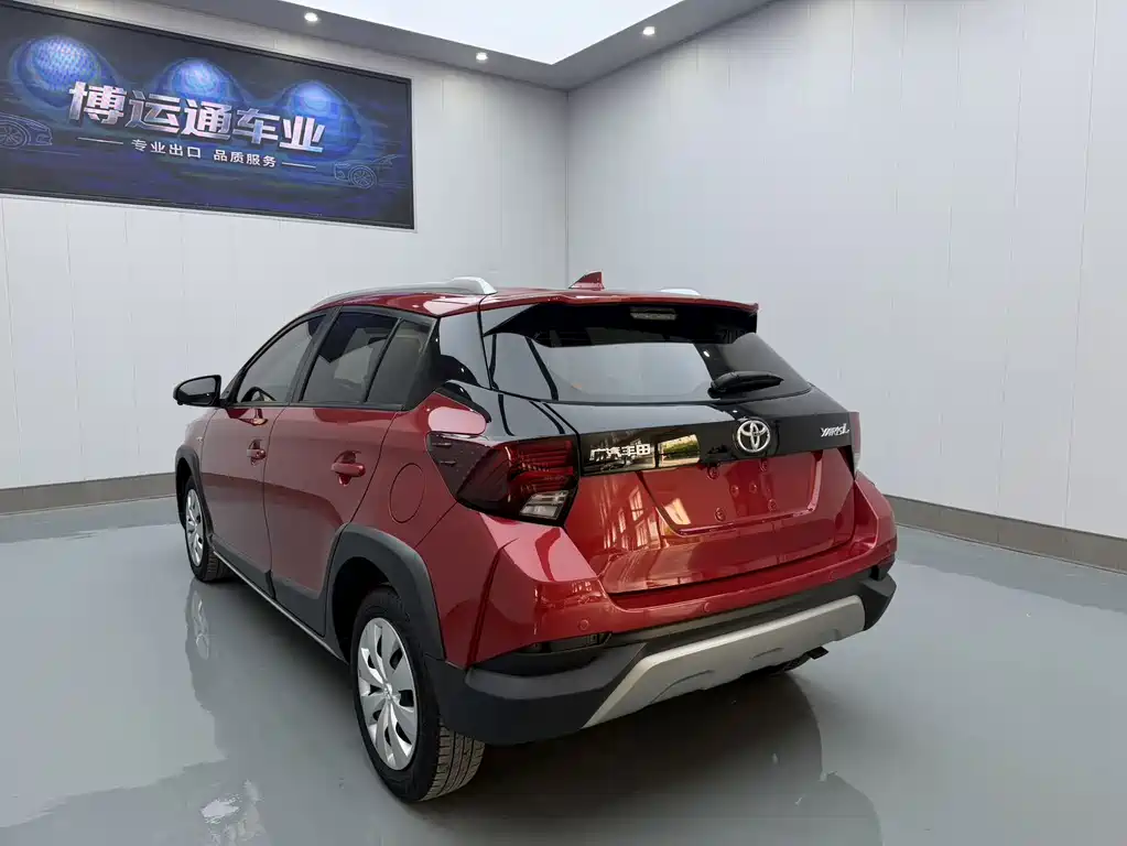 Toyota Yaris L 2022 — фото 4