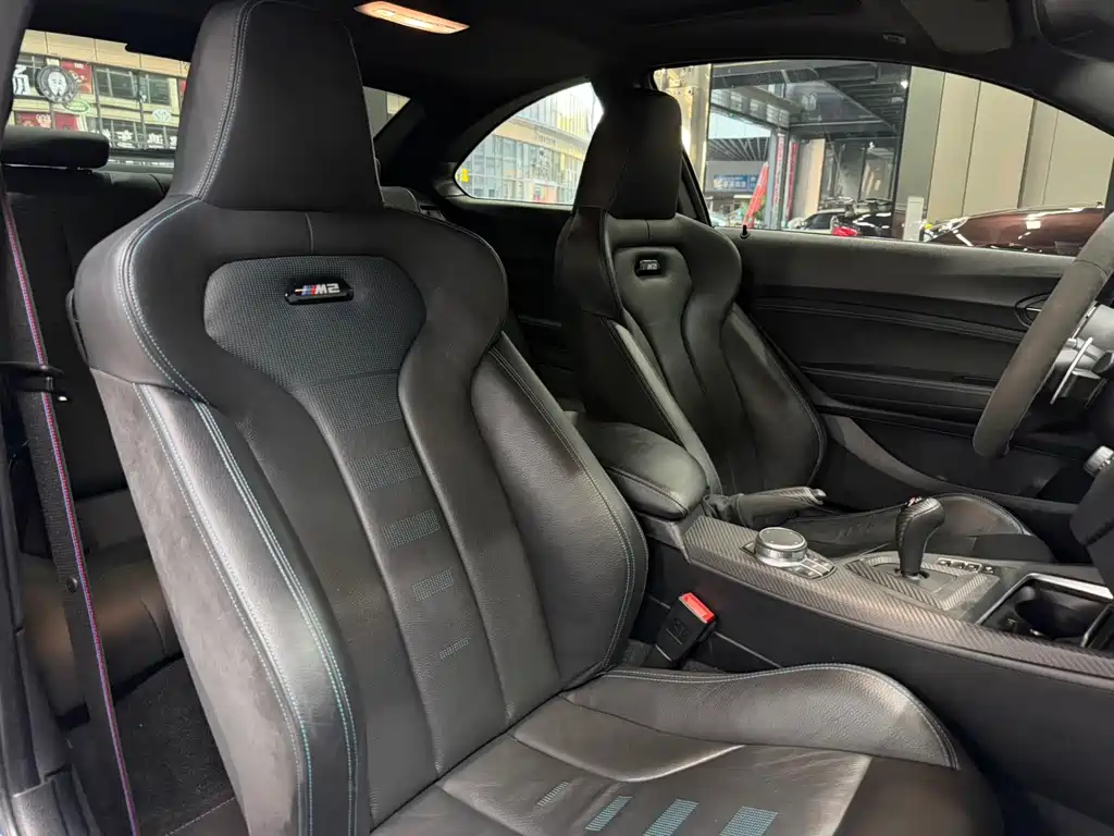 BMW M2 2020 — фото 12
