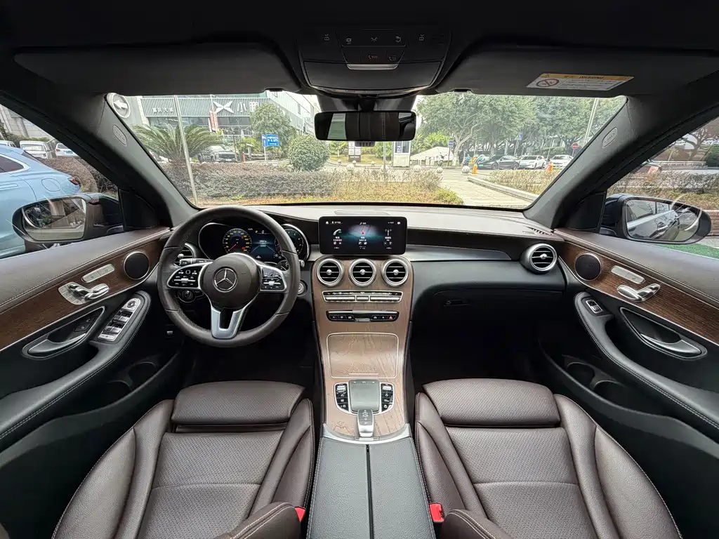 Mercedes-Benz GLC 2023 — фото 15