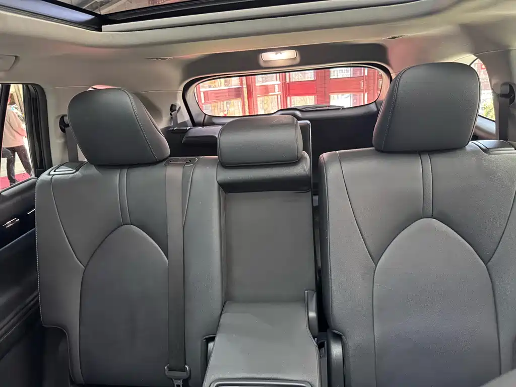 Toyota Highlander 2022 — фото 15