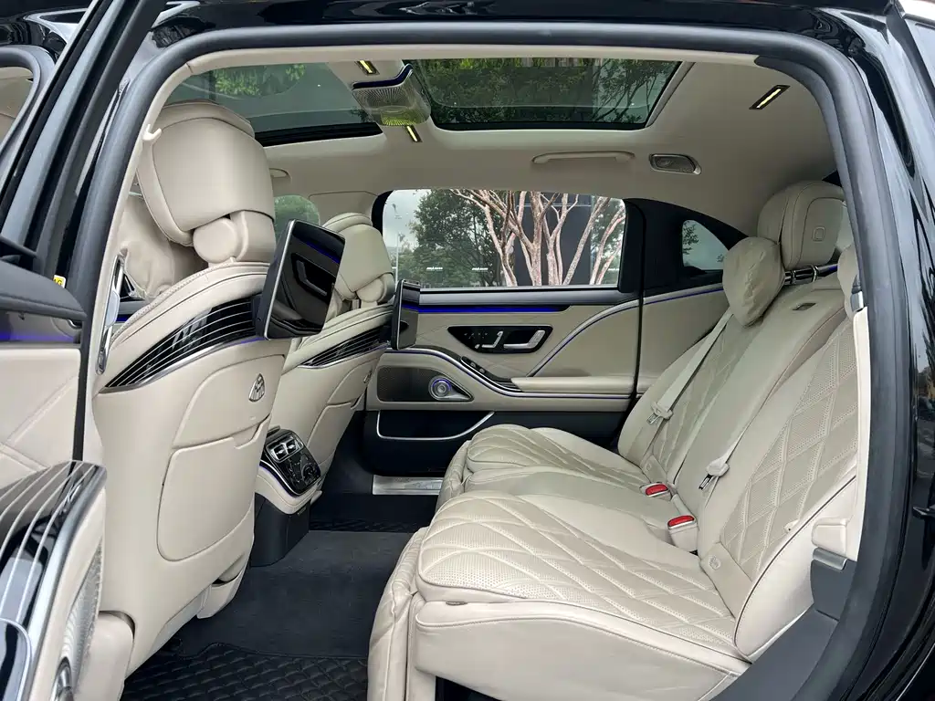 Mercedes-Benz Maybach S-Class 2023
