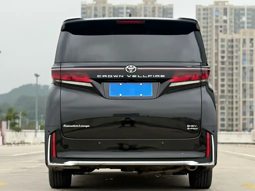 Toyota Vellfire 2024 — фото 15