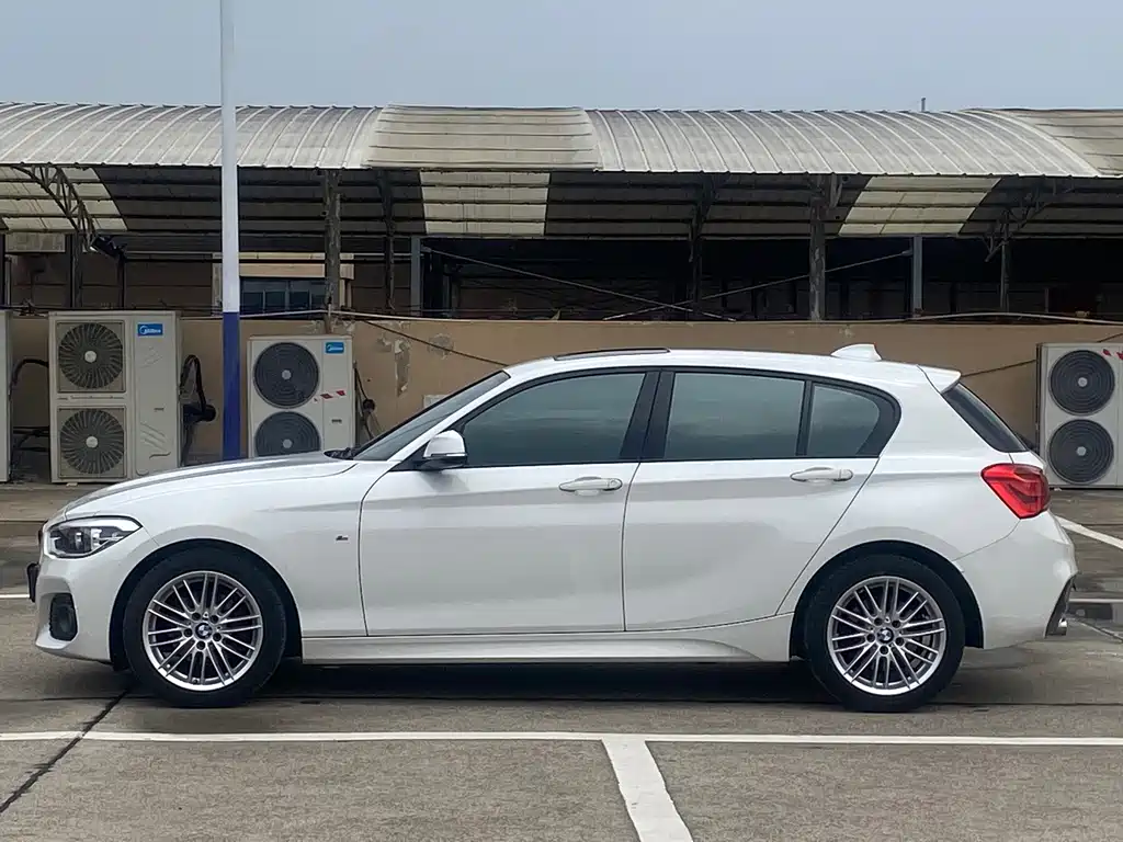 BMW 1 Series 2018 — фото 4
