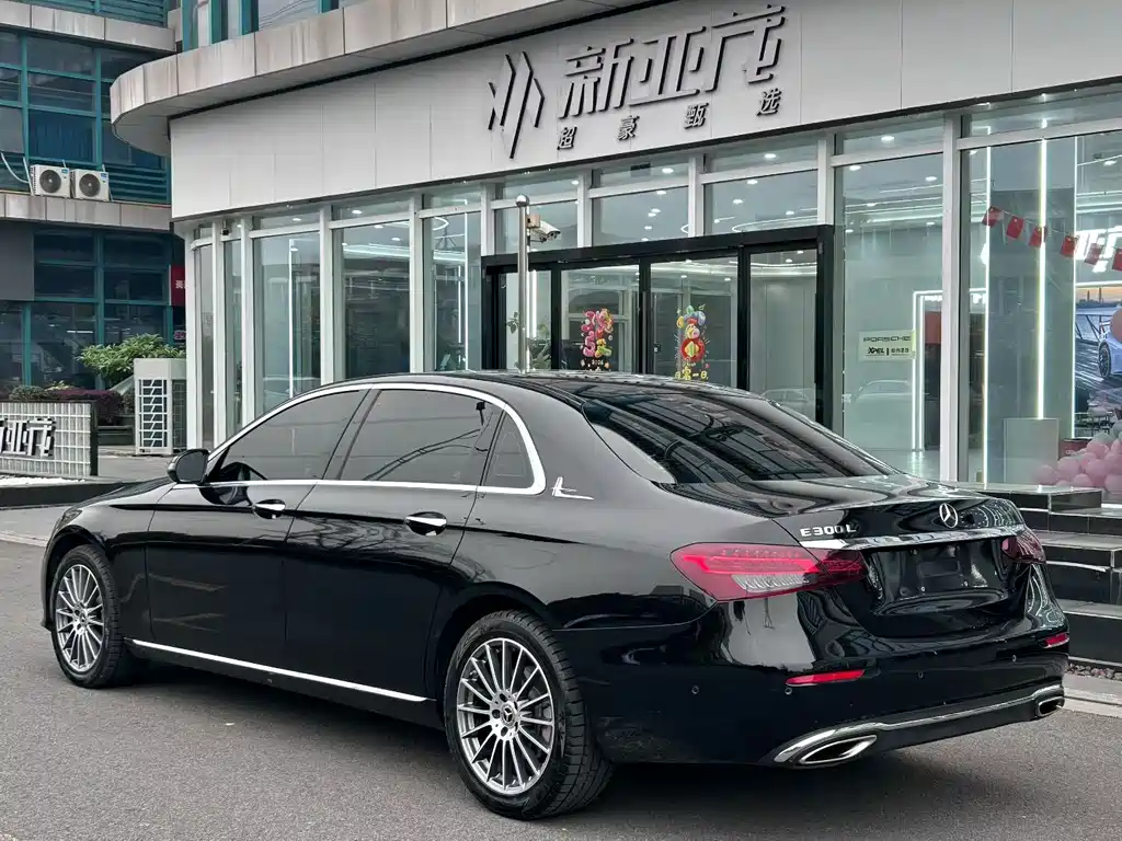 Mercedes-Benz E-Class 2021
