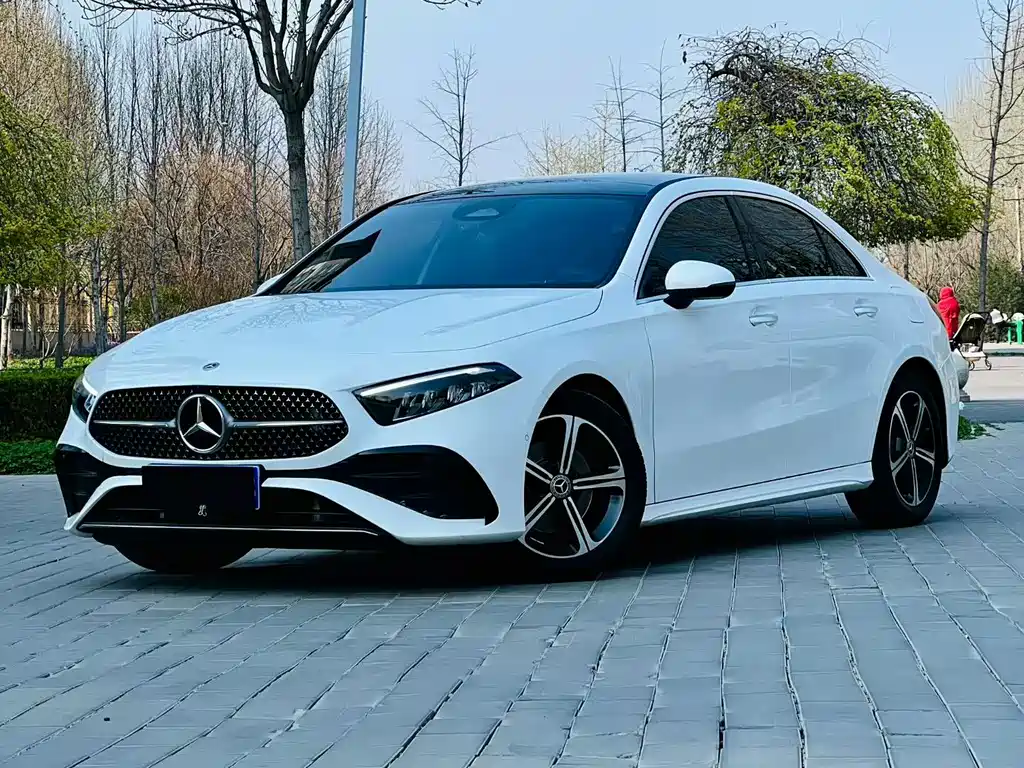 Mercedes-Benz A-Class 2023 — фото 1