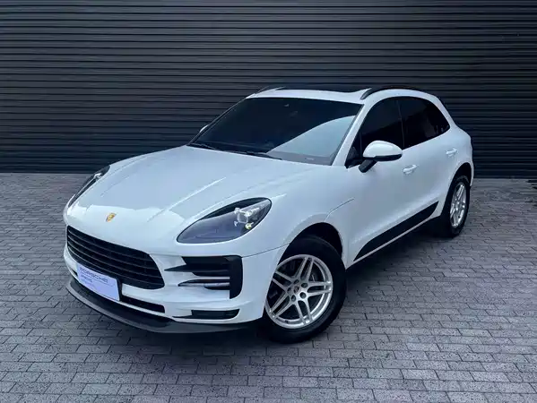 Porsche Macan 2021