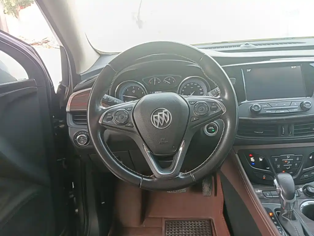 Buick Envision Plus 2017 — фото 11