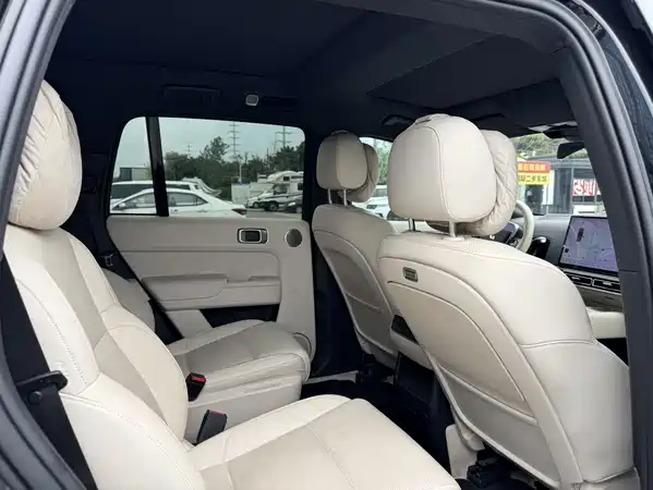 Li Auto L8 2024