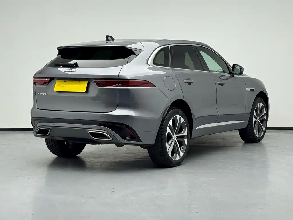 Jaguar F-PACE 2022 — фото 18
