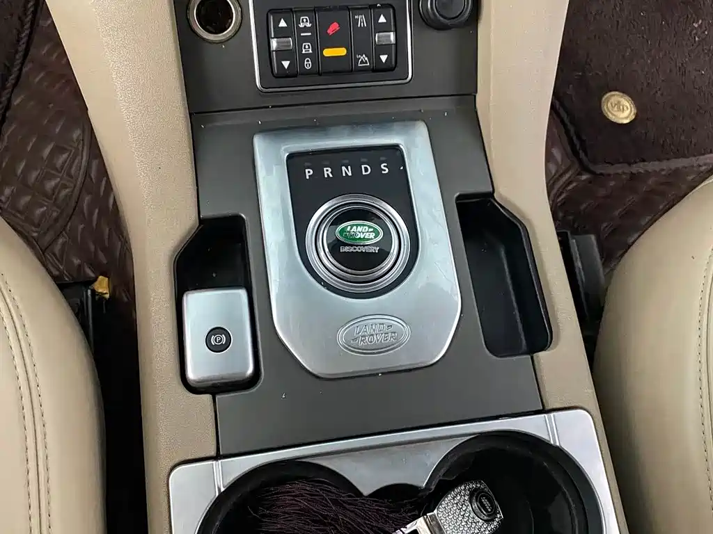 Land Rover Discovery 2013 — фото 10