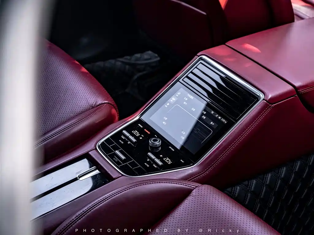 Porsche Panamera 2021 — фото 10