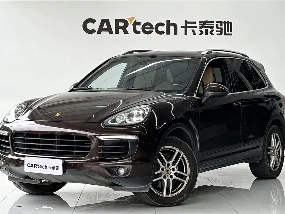 Porsche Cayenne 2015 — фото 1