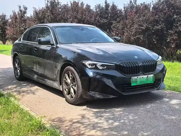 BMW i3 2023