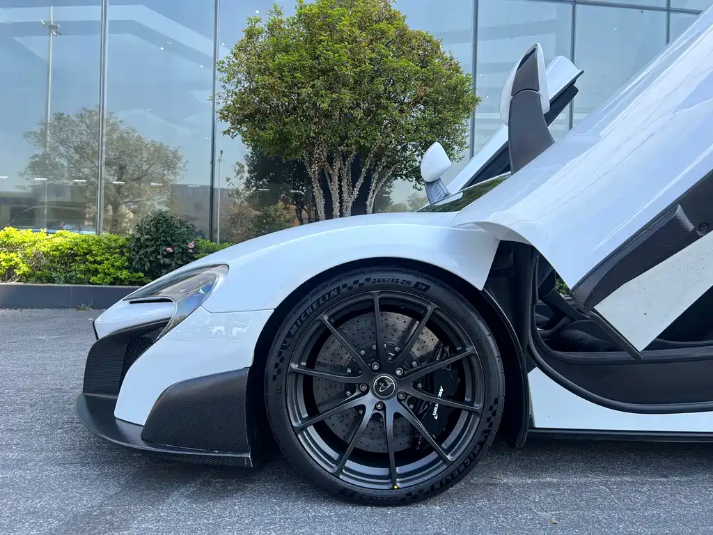 McLaren 675LT 2017 — фото 2