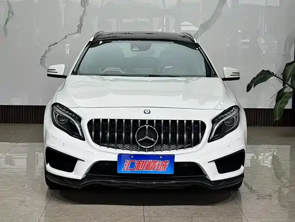 Mercedes-Benz GLA AMG 2016