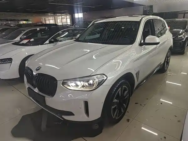 BMW iX3 2021