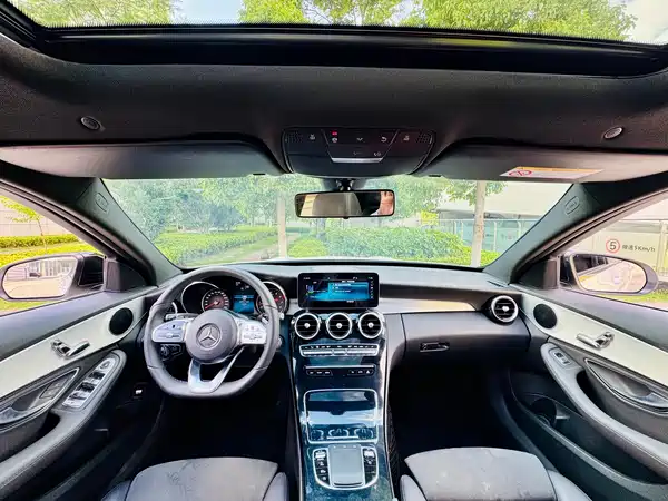 Mercedes-Benz C-Class 2019
