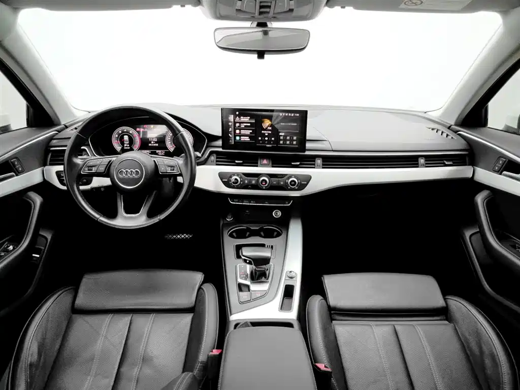 Audi A4L 2022 — фото 10
