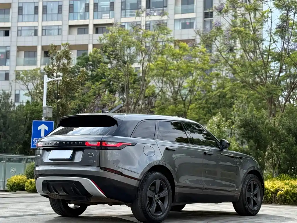 Land Rover Velar 2019 — фото 7