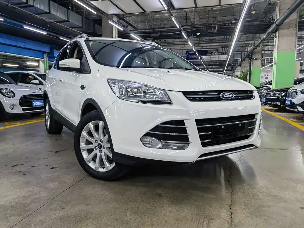 Ford Kuga 2015 — фото 3