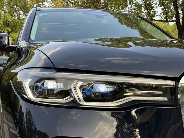 BMW X7 2021