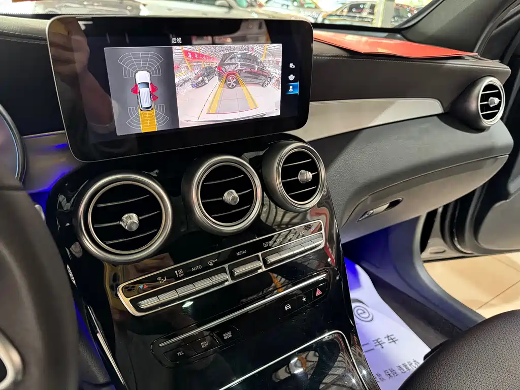 Mercedes-Benz GLC 2021 — фото 19