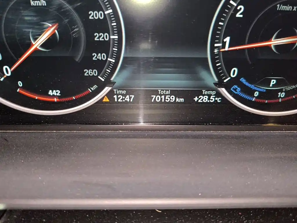 BMW 5 Series 2016 — фото 13