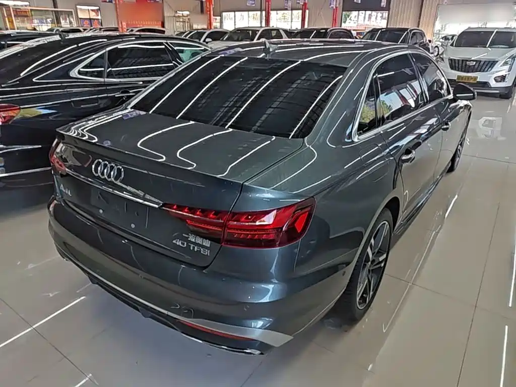 Audi A4L 2021