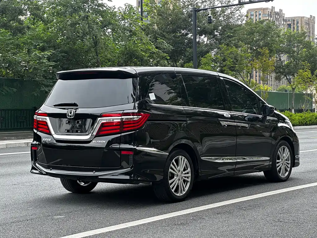 Honda Elysion 2019 — фото 5