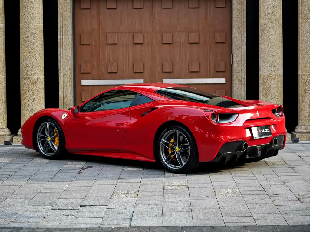 Ferrari 488 2016 — фото 4