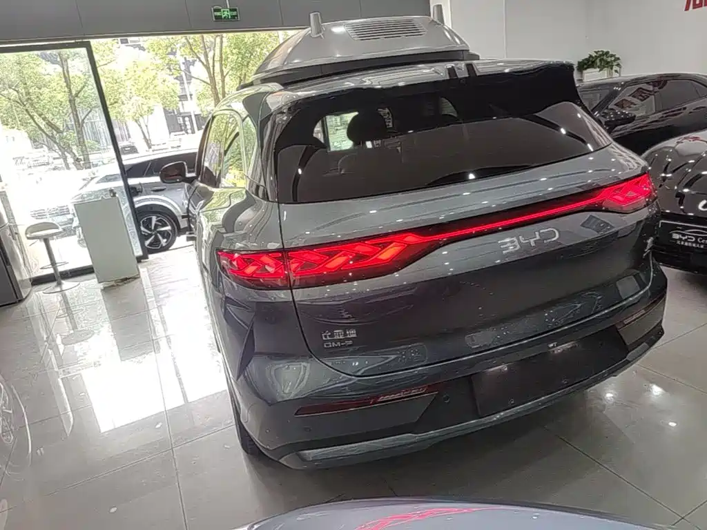 BYD Tang L 2025
