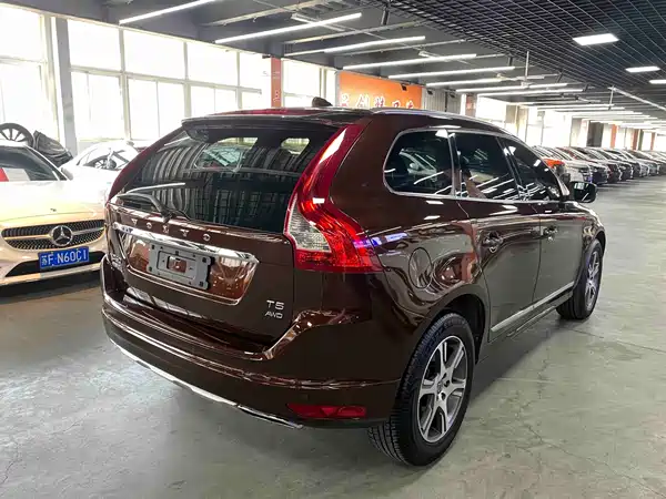 Volvo XC60 2015