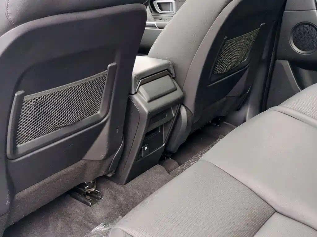Land Rover Discovery Sport 2016 — фото 9