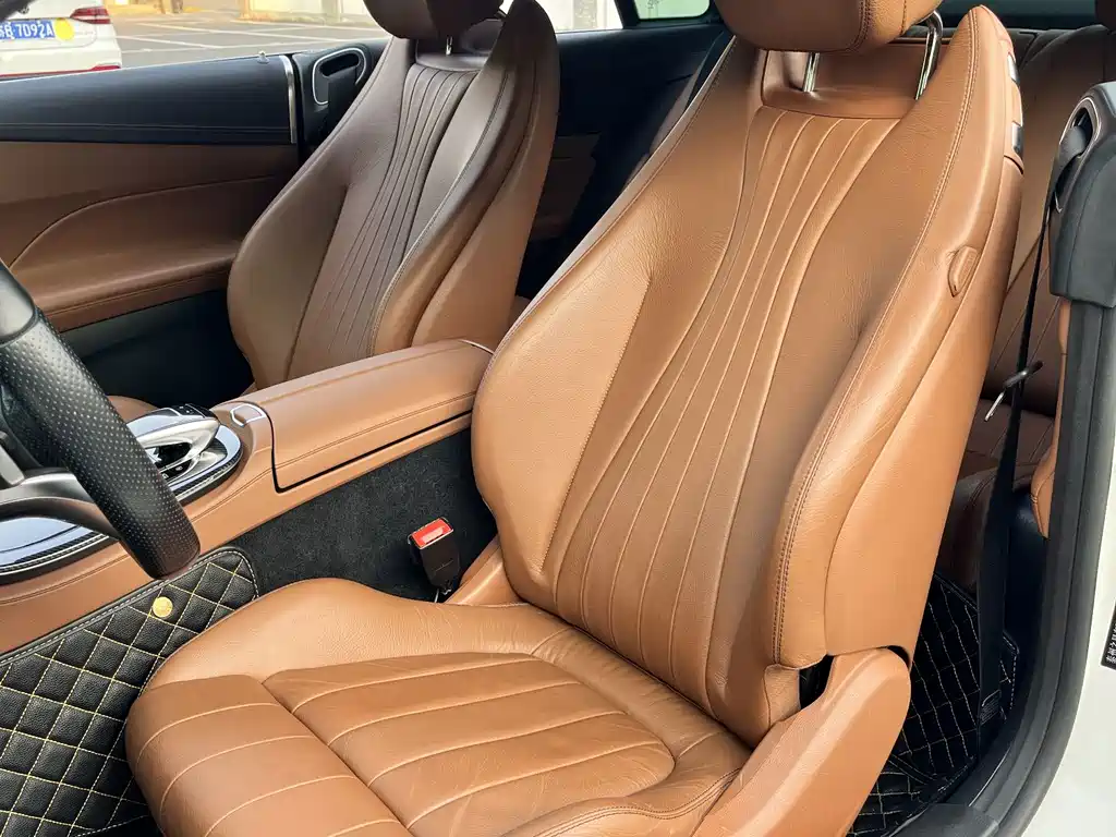 Mercedes-Benz E-Class 2018 — фото 13