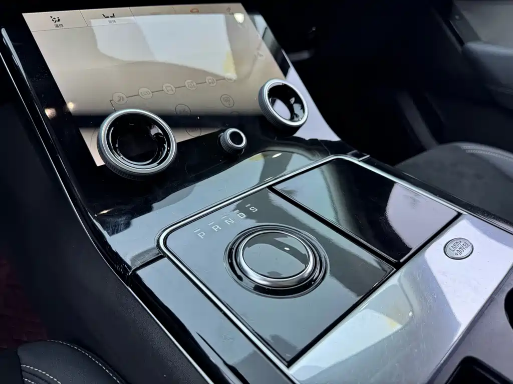 Land Rover Range Rover Velar 2019 — фото 9