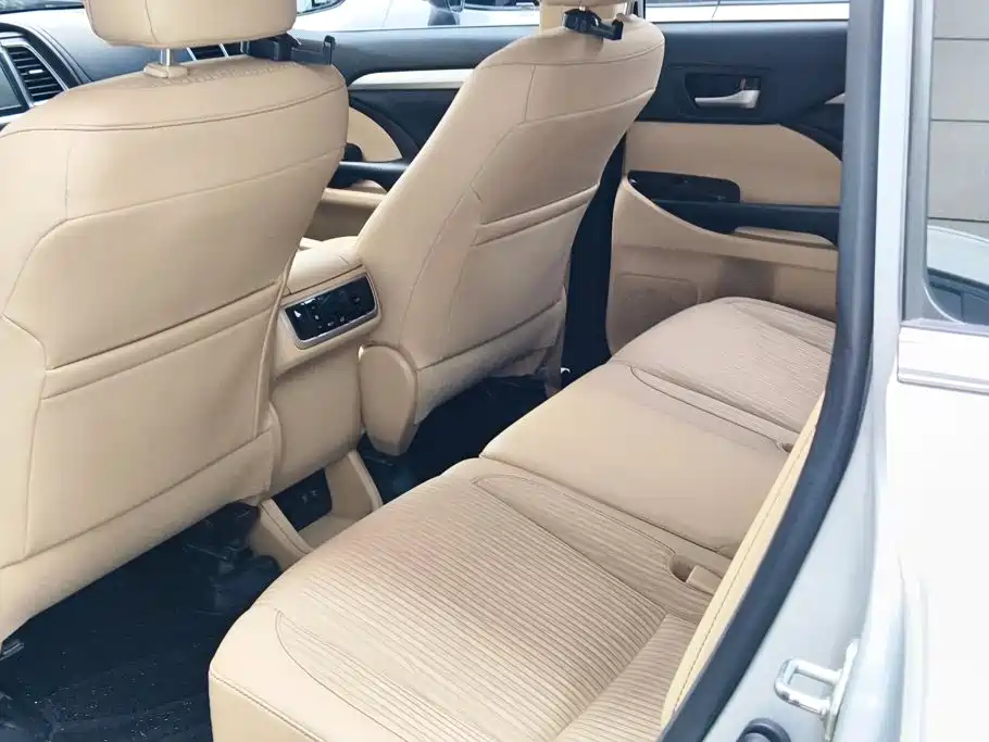 Toyota Highlander 2019 — фото 11