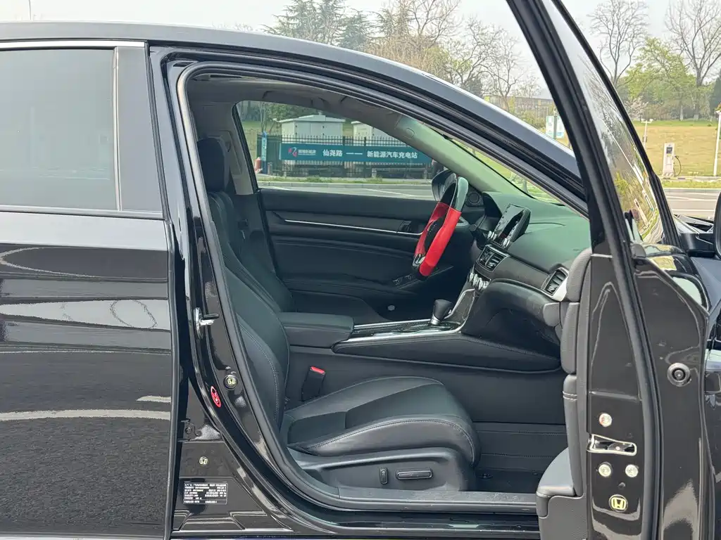 Honda Accord 2021 — фото 14