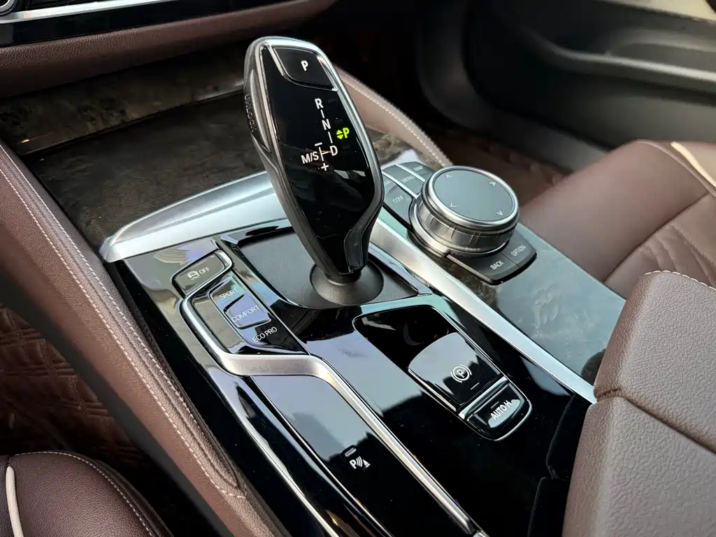 BMW 5 Series 2023