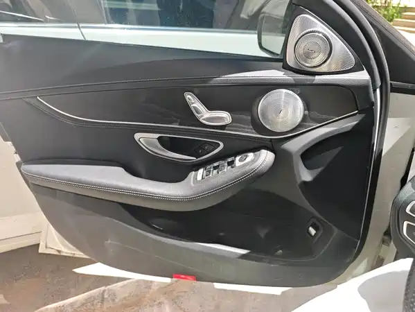Mercedes-Benz C-Class 2020